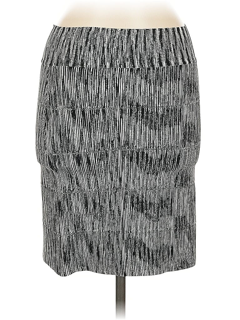 Click to view more detailed imagery on our partner's website Pre-owned Bcbgmaxazria Casual Skirt In Silver
