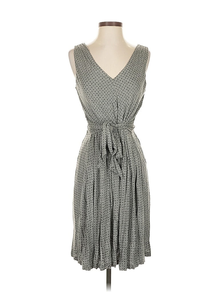 Pre-owned Ann Taylor Loft Casual Dress In Gray