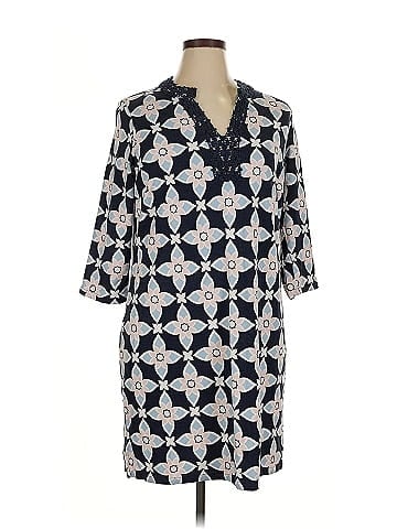 Crown & Ivy Casual Dress (view 1)