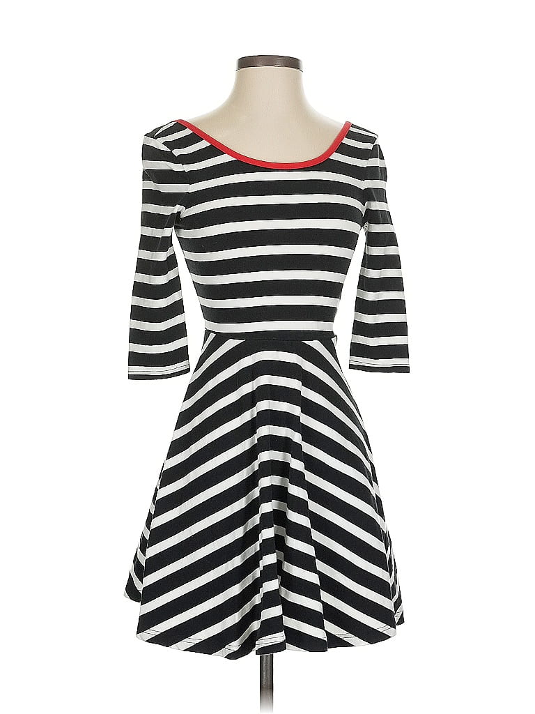Pre-owned Express Casual Dress In Black