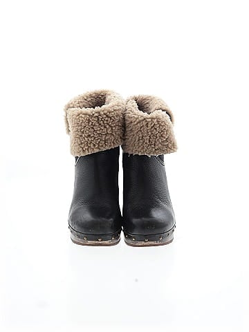 Ugg Ankle Boots (view 2)