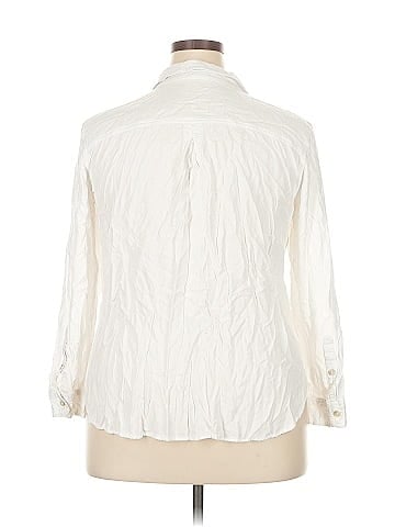 Sonoma Goods for Life 3/4 Sleeve Button-Down Shirt (view 2)