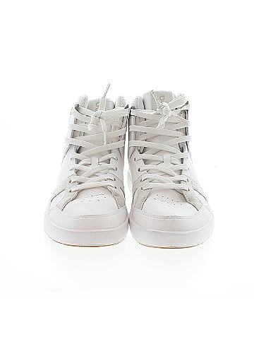 On Cloud Sneakers (view 2)