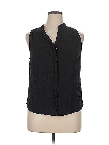 Bella Dahl Sleeveless Button-Down Shirt (view 1)