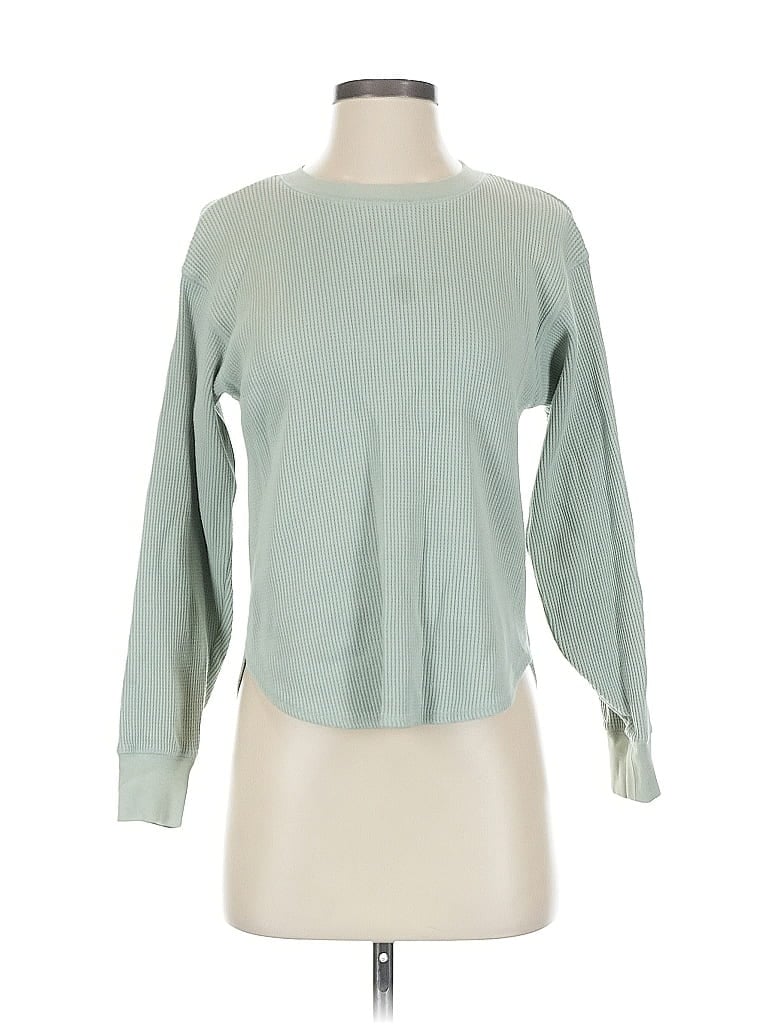 Click to view more detailed imagery on our partner's website Pre-owned Uniqlo Long Sleeve T-shirt In Green