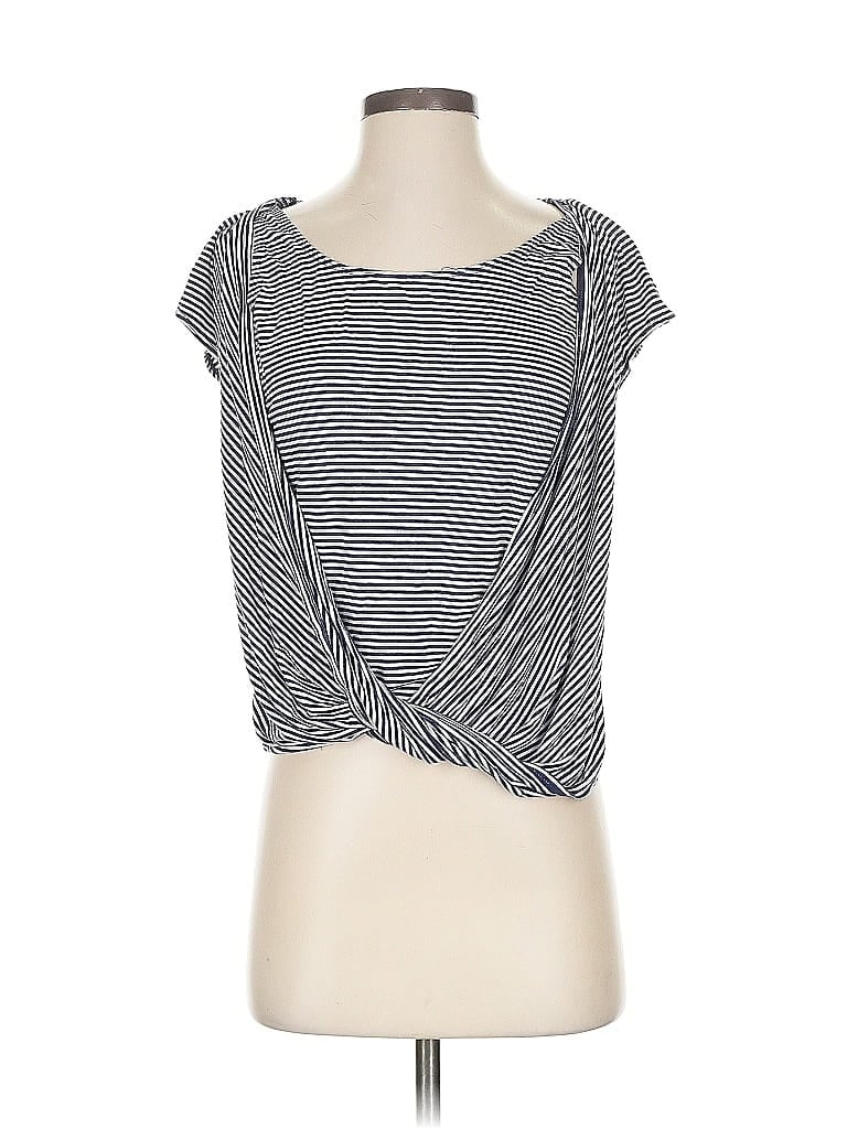 Pre-owned Max Studio Short Sleeve T-shirt In Silver