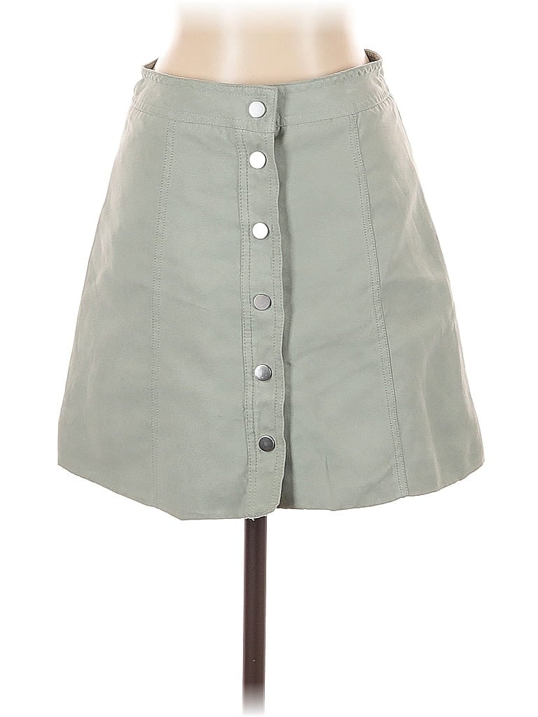 Pre-owned Divided By H&m Casual Skirt In Green
