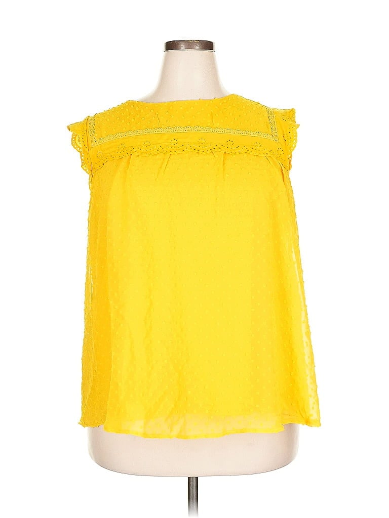Pre-owned Rain Sleeveless Blouse In Yellow