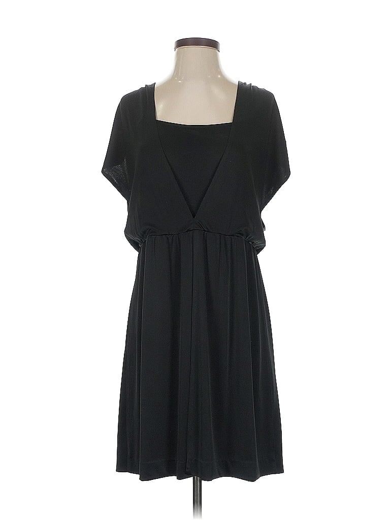 Click to view more detailed imagery on our partner's website Pre-owned Halston Heritage Casual Dress In Black