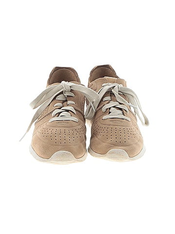 Ugg Sneakers (view 2)
