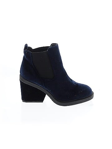 Qupid Ankle Boots (view 1)