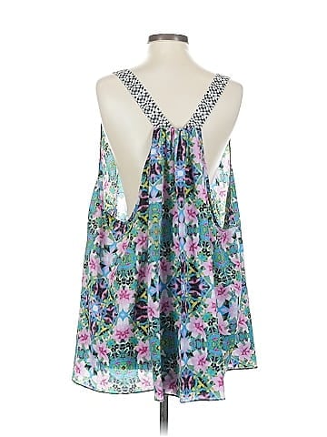 Bisou Bisou Sleeveless Blouse (view 2)