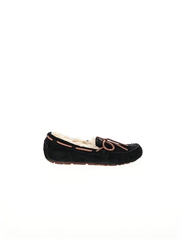 Ugg Flats (view 1)