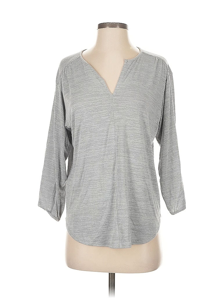 Click to view more detailed imagery on our partner's website Pre-owned Nic + Zoe 3/4 Sleeve T-shirt In Gray
