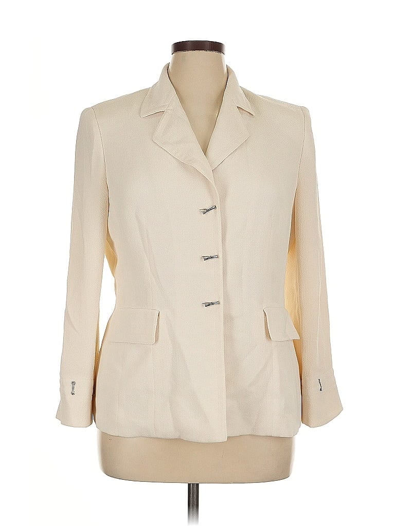 Click to view more detailed imagery on our partner's website Pre-owned Kasper Blazer Jacket In White