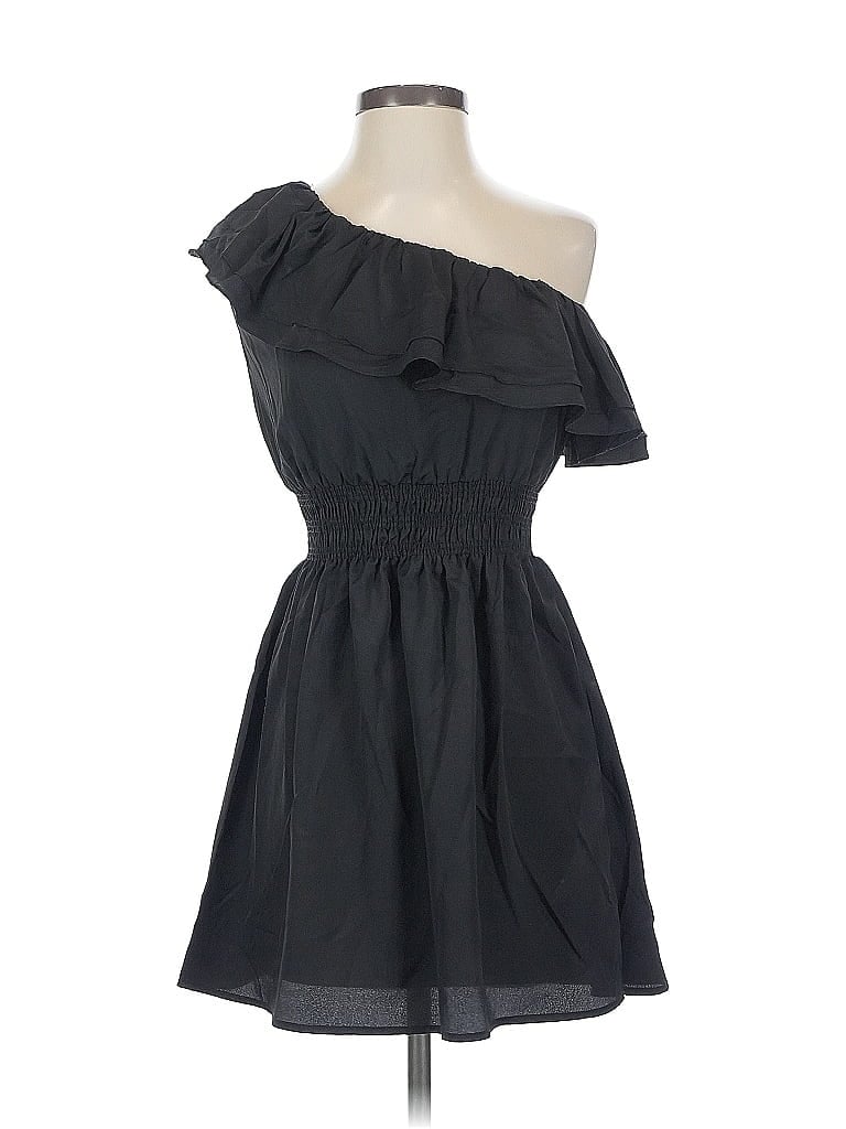 Pre-owned Body Central Cocktail Dress In Black