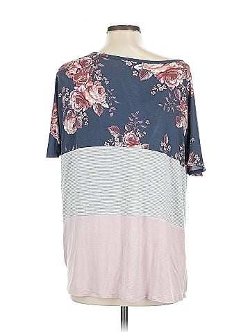 24/7 Maurices Short Sleeve Top (view 2)
