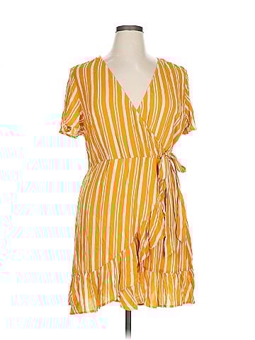 Xhilaration Casual Dress (view 1)