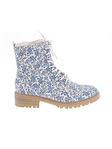 Universal Thread Boots (view 1)