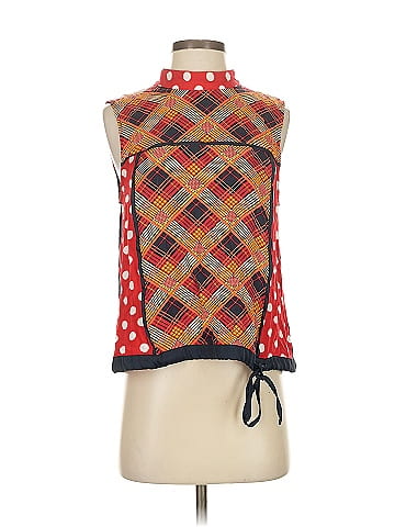 Tiny Sleeveless Blouse (view 1)
