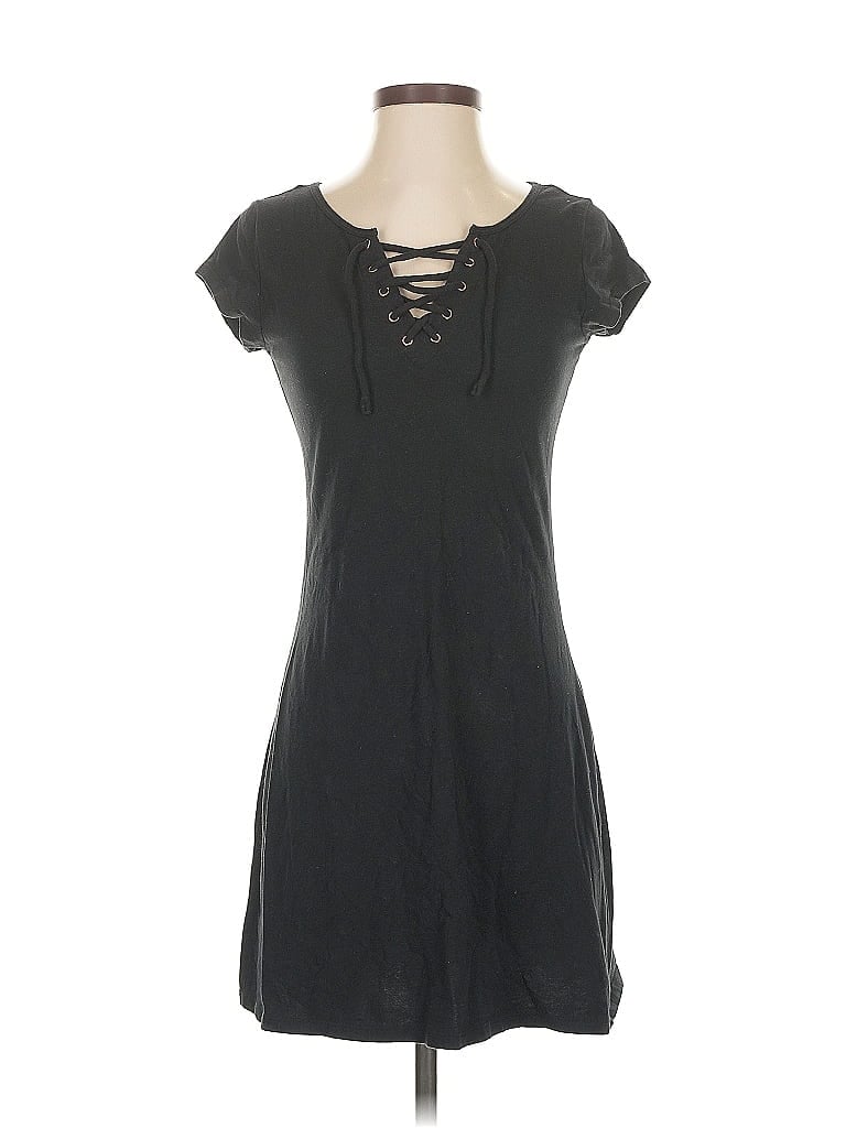 Pre-owned Aéropostale Casual Dress In Black