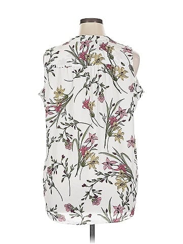 Vince Camuto Short Sleeve Blouse (view 2)