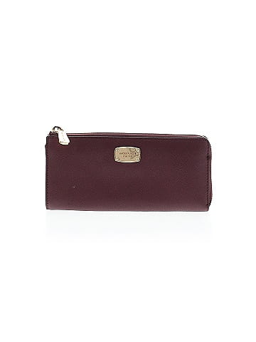 Michael Kors Wallet (view 1)