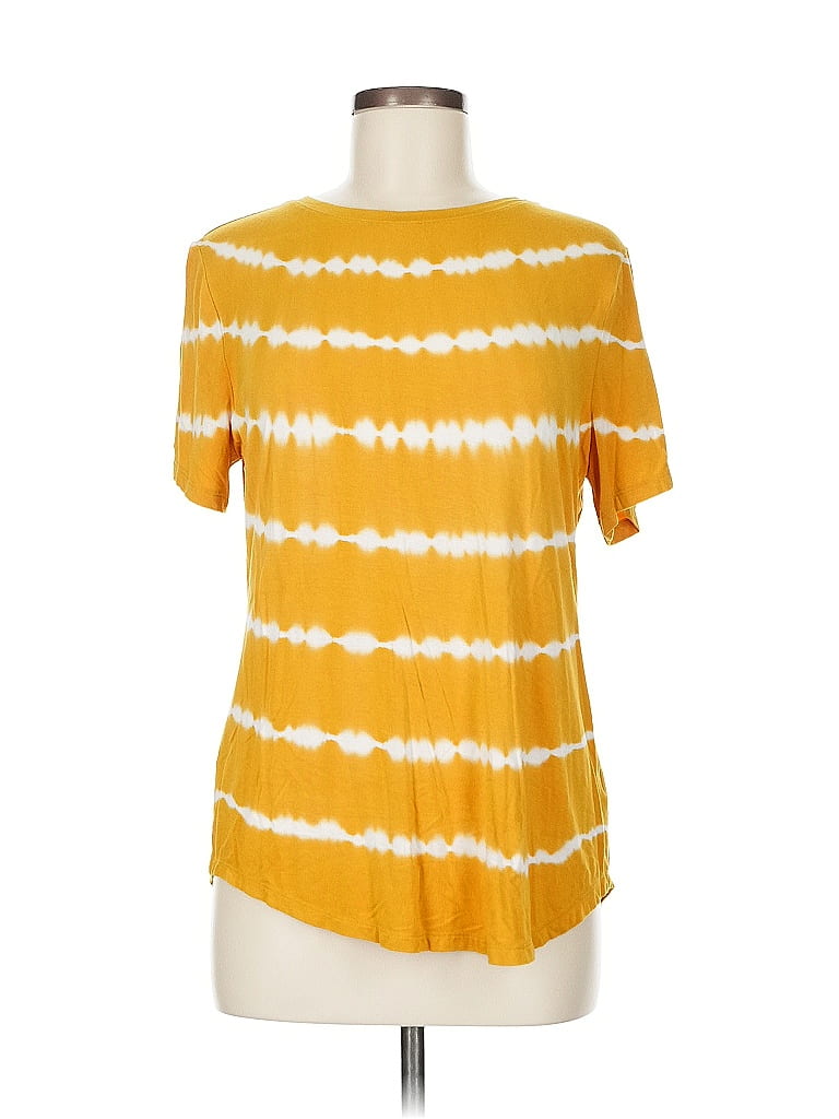 Pre-owned Old Navy Short Sleeve T-shirt In Yellow