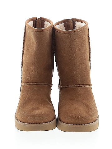 Ugg Boots (view 2)