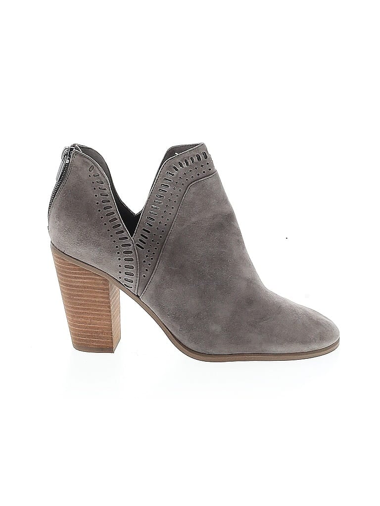 Pre-owned Vince Camuto Ankle Boots In Gray