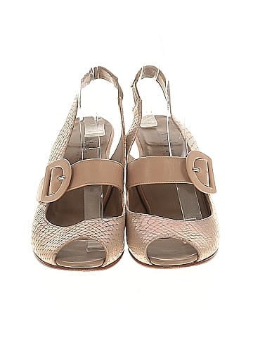 Anyi Lu Heels (view 2)