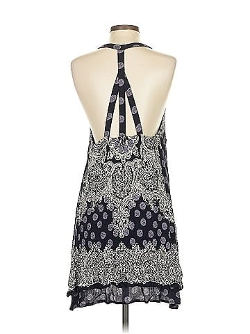 Patrons of Peace Sleeveless Blouse (view 2)