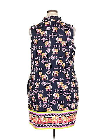 Crown & Ivy Casual Dress (view 2)