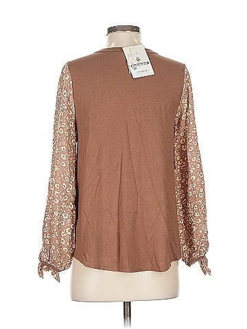 Betsey's Boutique Shop Long Sleeve Blouse (view 2)