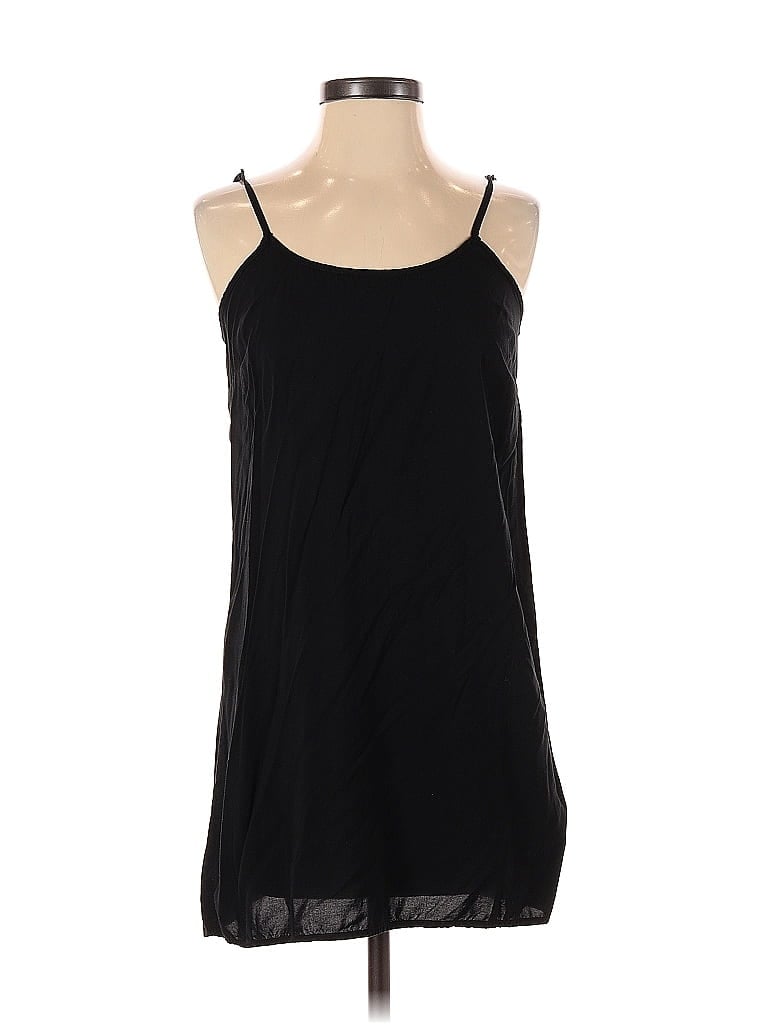 Pre-owned Banana Republic Sleeveless Blouse In Black