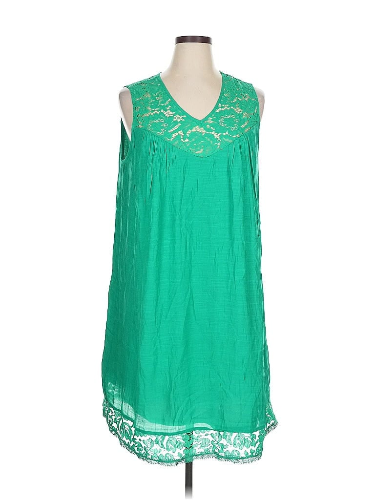 Click to view more detailed imagery on our partner's website Pre-owned Sharagano Casual Dress In Green
