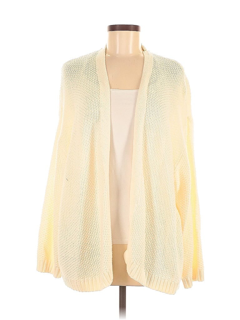 Click to view more detailed imagery on our partner's website Pre-owned Urban Outfitters Cardigan Sweater In White