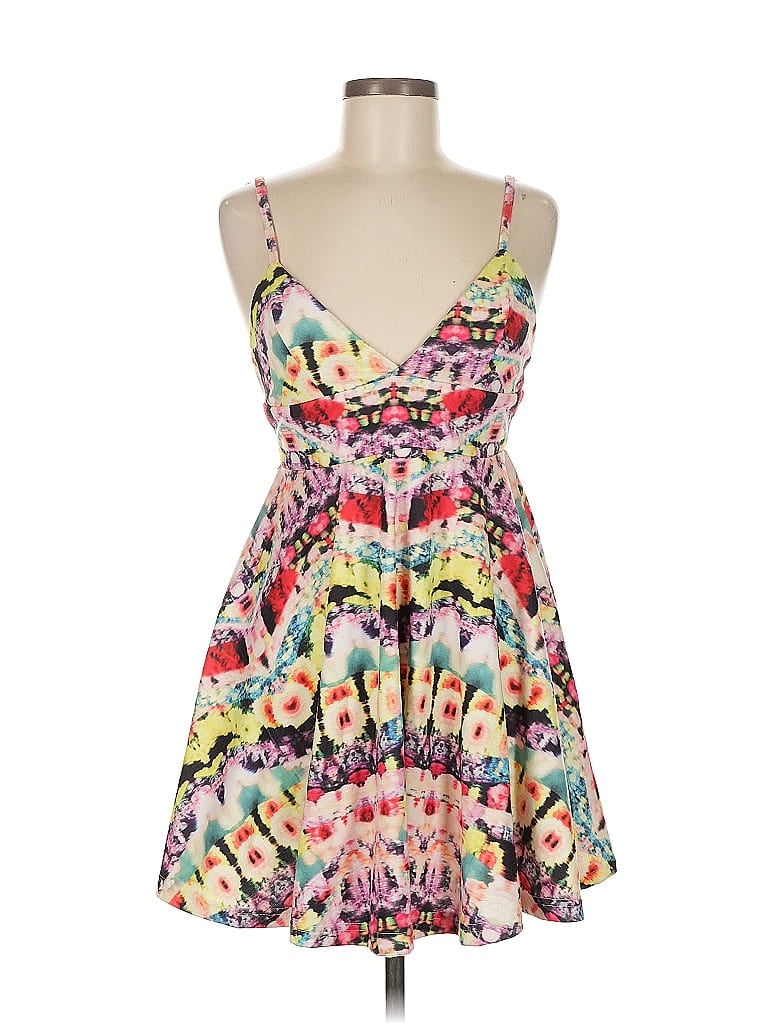 Click to view more detailed imagery on our partner's website Pre-owned Minkpink Cocktail Dress In Pink