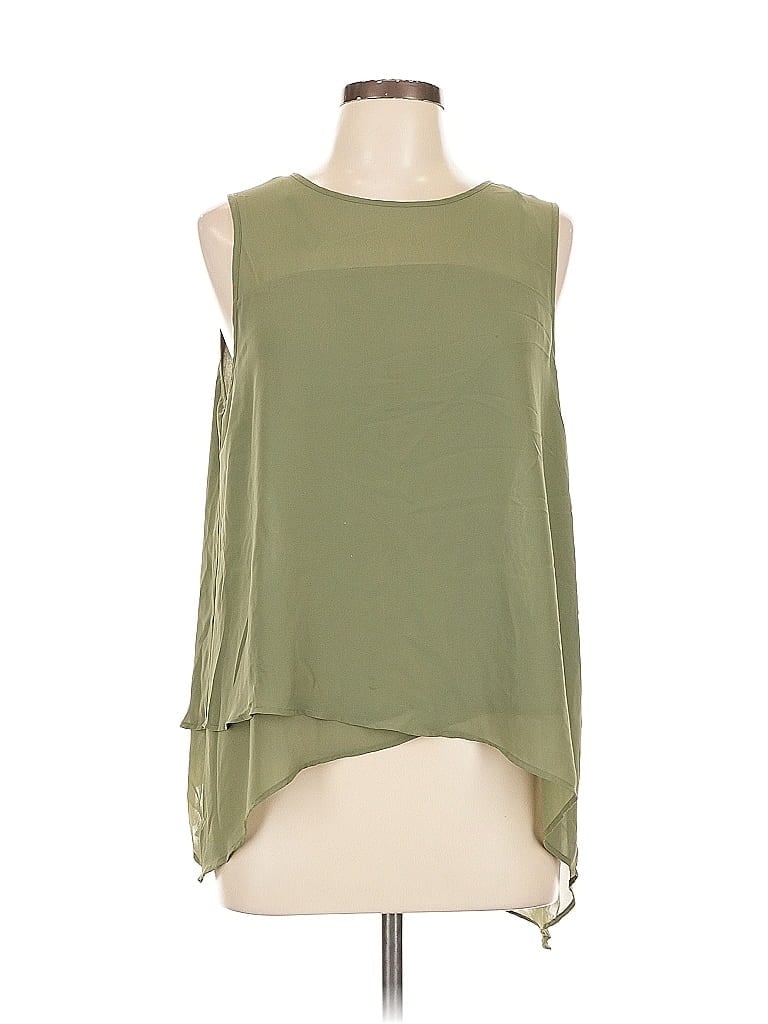 Pre-owned Vince Camuto Sleeveless Blouse In Green