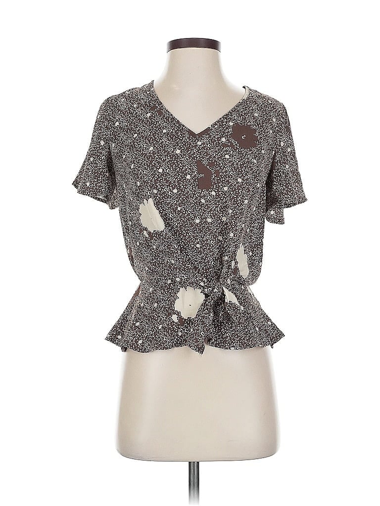 SIENNA SKY Pre-owned Short Sleeve Blouse In Gray