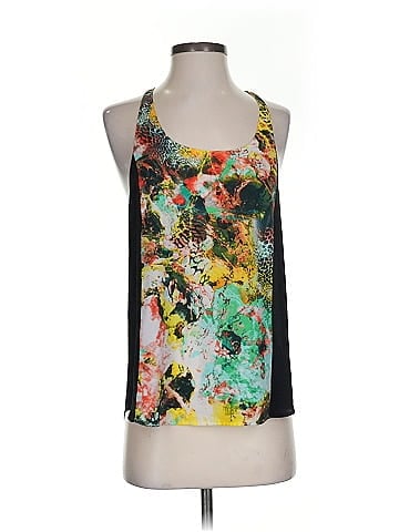 Glam Sleeveless Top (view 1)