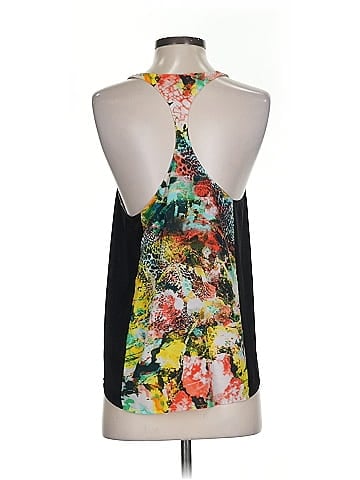 Glam Sleeveless Top (view 2)