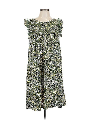 Crown & Ivy Casual Dress (view 1)