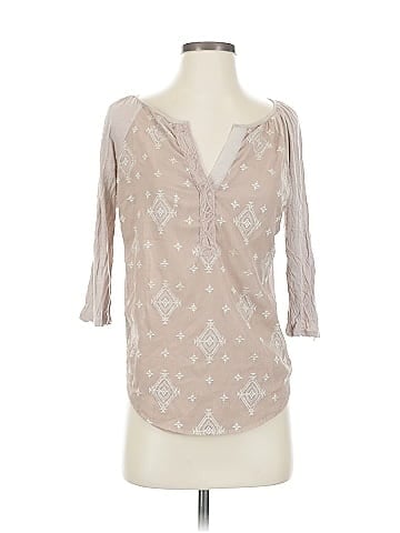 Tiny 3/4 Sleeve Blouse (view 1)