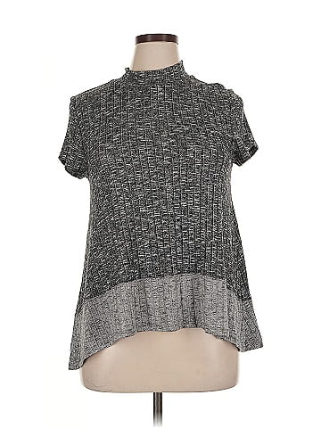 Almost Famous Short Sleeve Top (view 1)