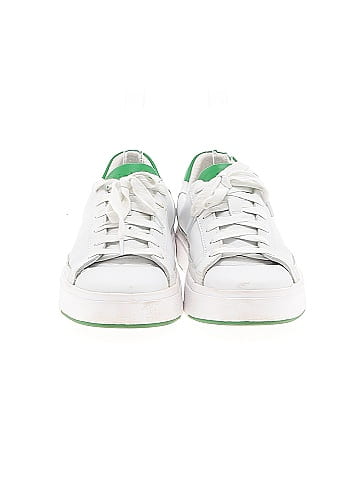 KIZIK Sneakers (view 2)