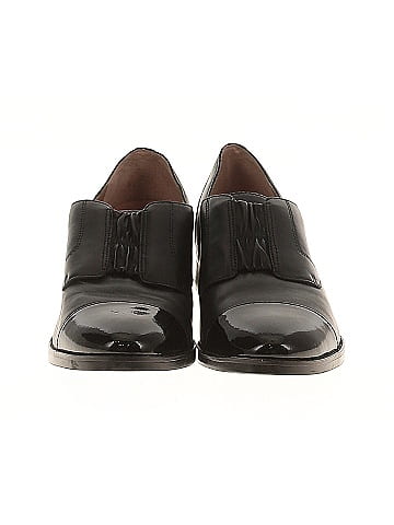 Vionic Flats (view 2)