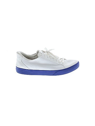 KIZIK Sneakers (view 1)