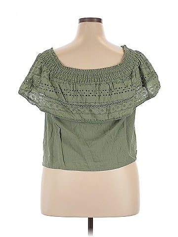 Sofia by Sofia Vergara Short Sleeve Top (view 2)