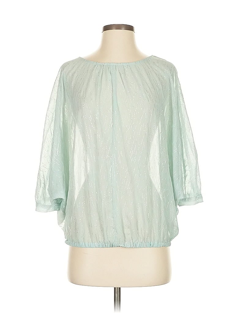 Click to view more detailed imagery on our partner's website Pre-owned New York And Company 3/4 Sleeve Blouse In Green